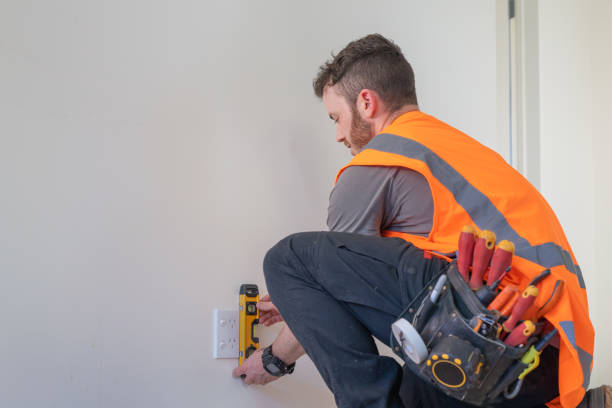 Best Licensed Electrician  in Salmon Brook, CT